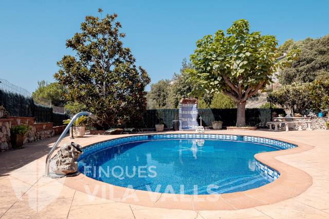 Casa-chalet en Venta en  alzina en Caldes de Montbui