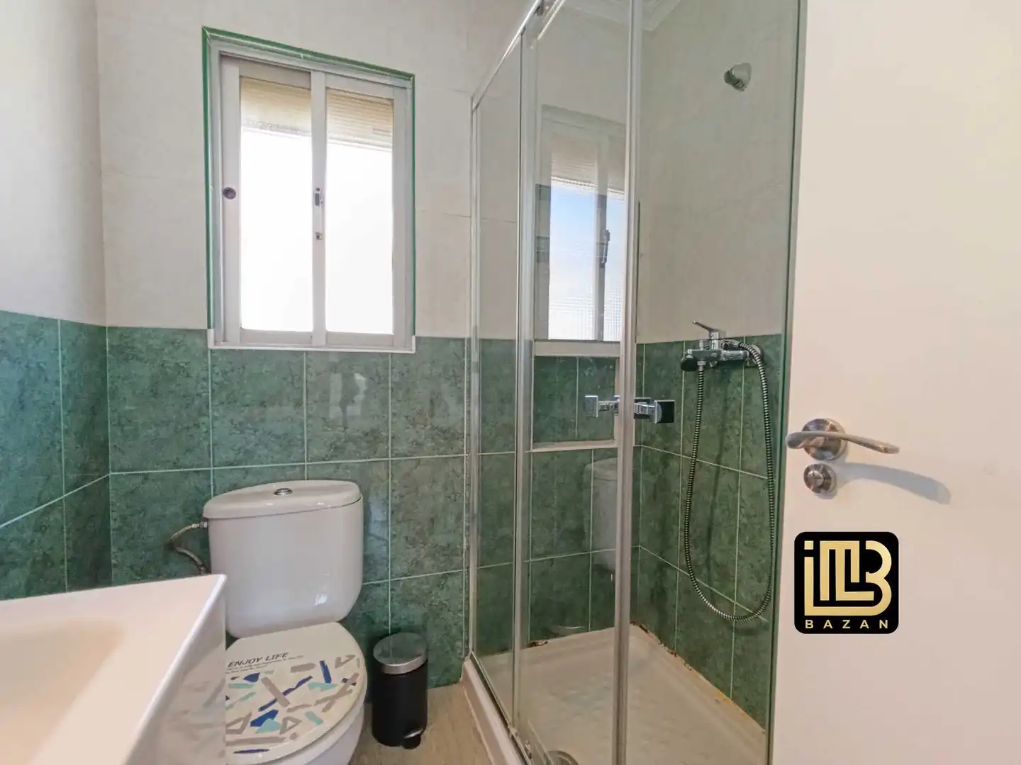 Baño de Piso en venta en Málaga con Aire acondicionado, Calefacción y Amueblado