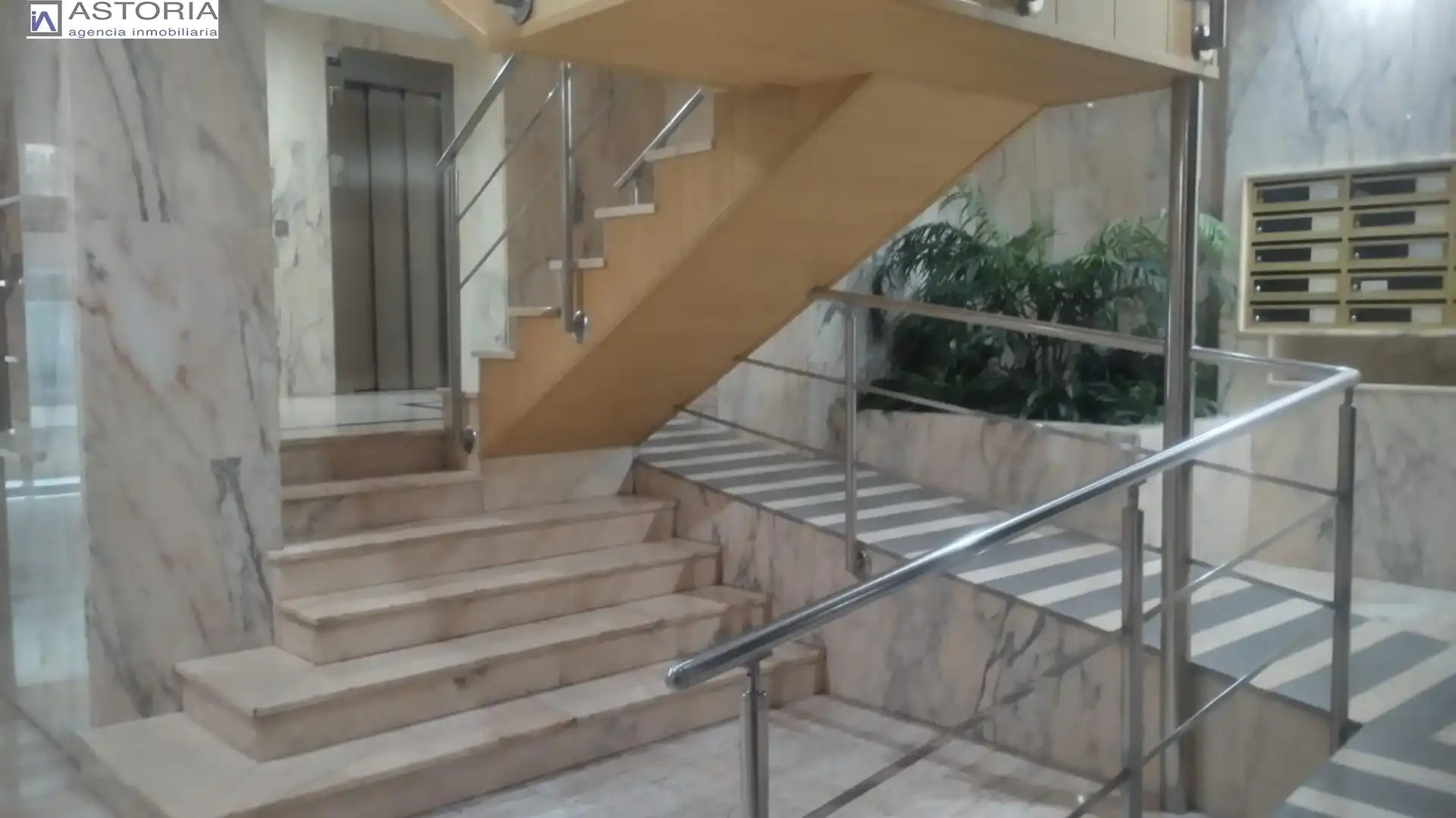Flat for rent in Granada  with Air Conditioner, Furnished and Balcony