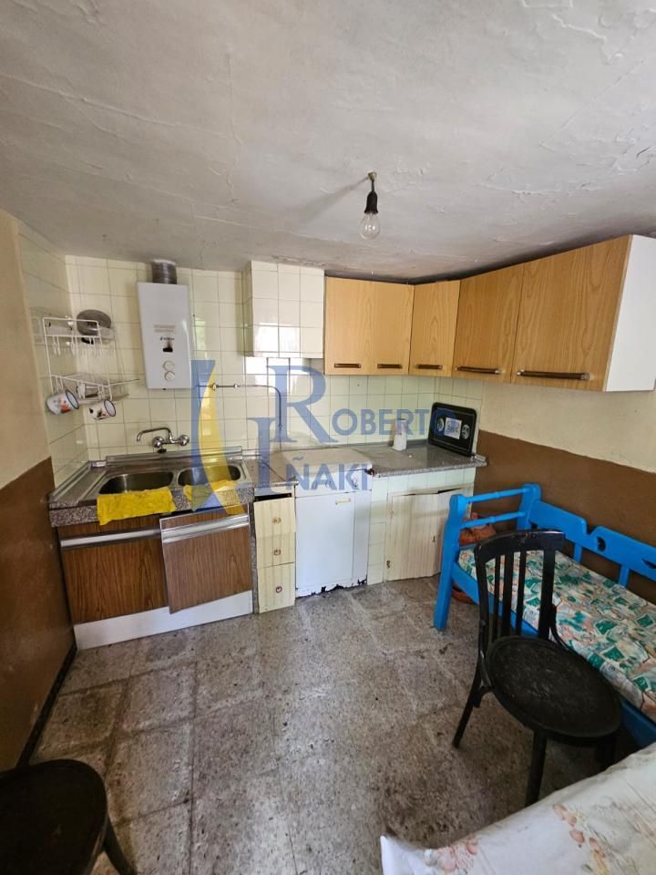 Cuina de Casa o xalet en venda en Villabraz amb Jardí privat