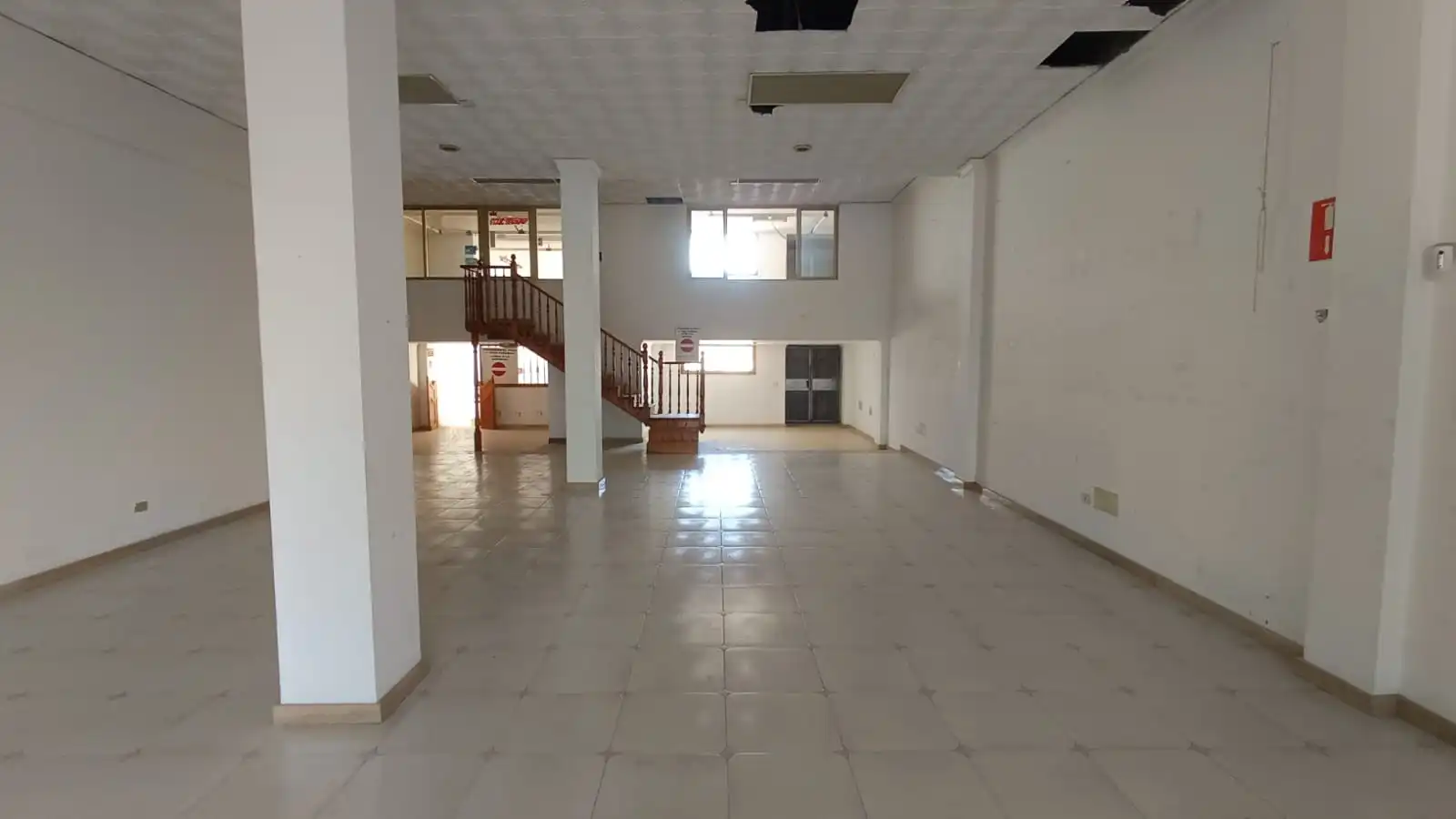 Business premises for sale in C/ Francisco López Sánchez, imagen 2