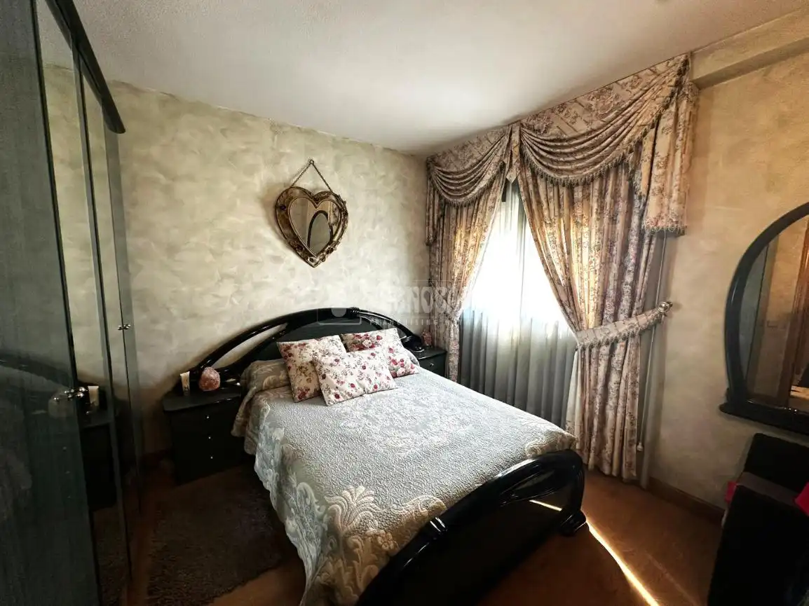 Habitación de Piso en venta en Parla con Calefacción y Amueblado