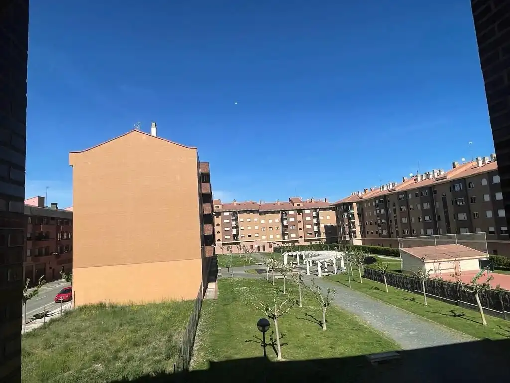 Exterior view of Flat for sale in Cortes de Pallás  with Parquet flooring, Terrace and Storage room
