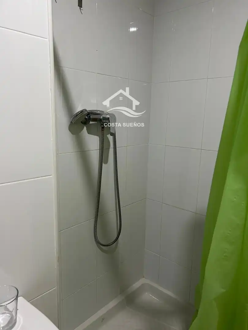 Bany de Pis en venda en Sant Joan d'Alacant amb Terrassa i Moblat