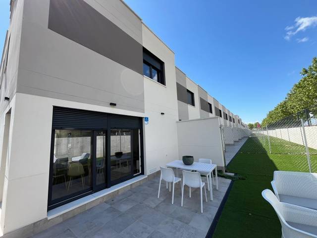 Casa-chalet en Alquiler en Cabanillas del Campo