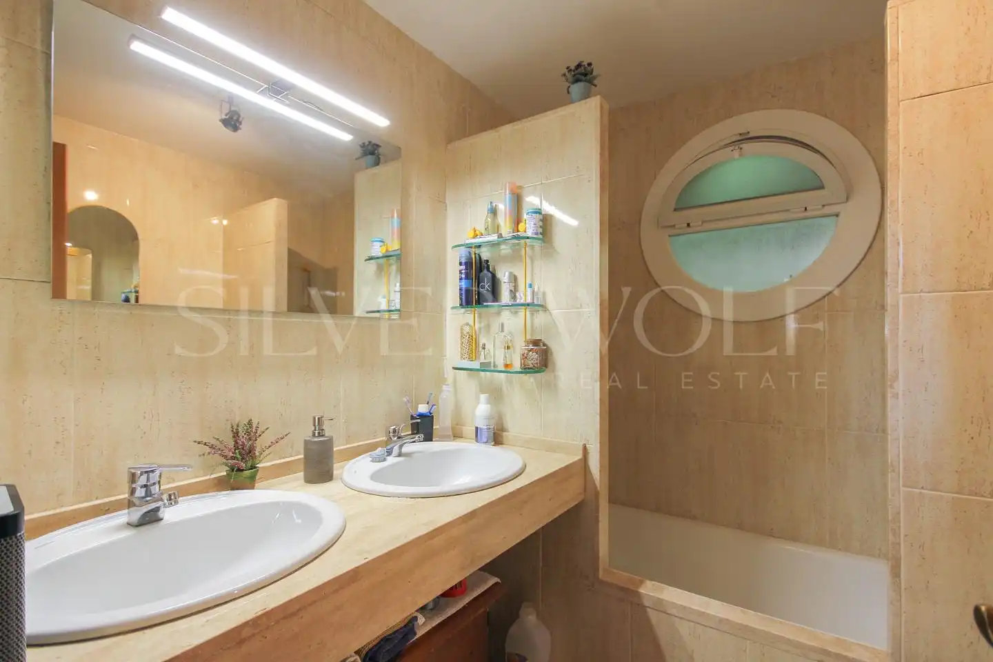 Baño de Casa o chalet en venta en Òrrius con Aire acondicionado, Calefacción y Jardín privado