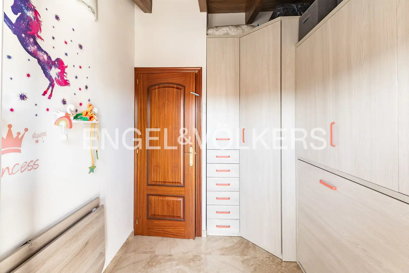 Dúplex en venta en Llinars del Vallès con Calefacción, Parquet y Terraza