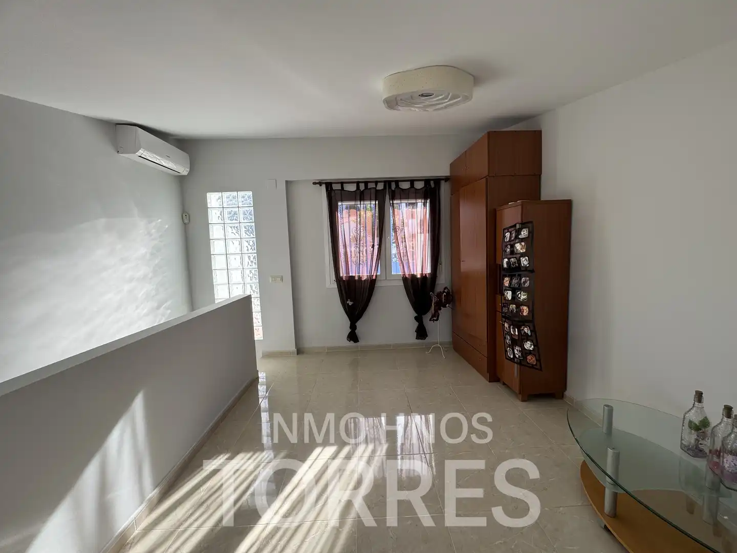 Sala d'estar de Casa o xalet en venda en Peñíscola / Peníscola amb Aire condicionat, Jardí privat i Terrassa