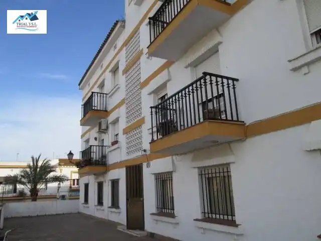 Vista exterior de Piso en venta en Palos de la Frontera
