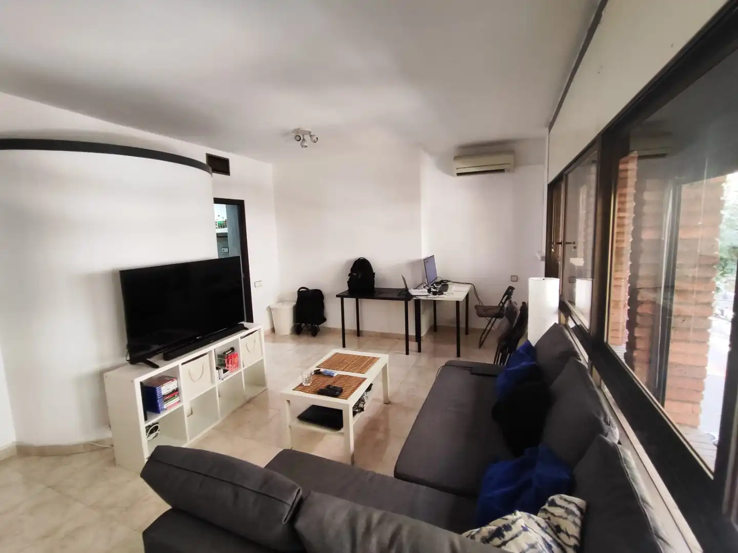 Sala de estar de Piso de alquiler en Barcelona con Aire acondicionado, Calefacción y Amueblado