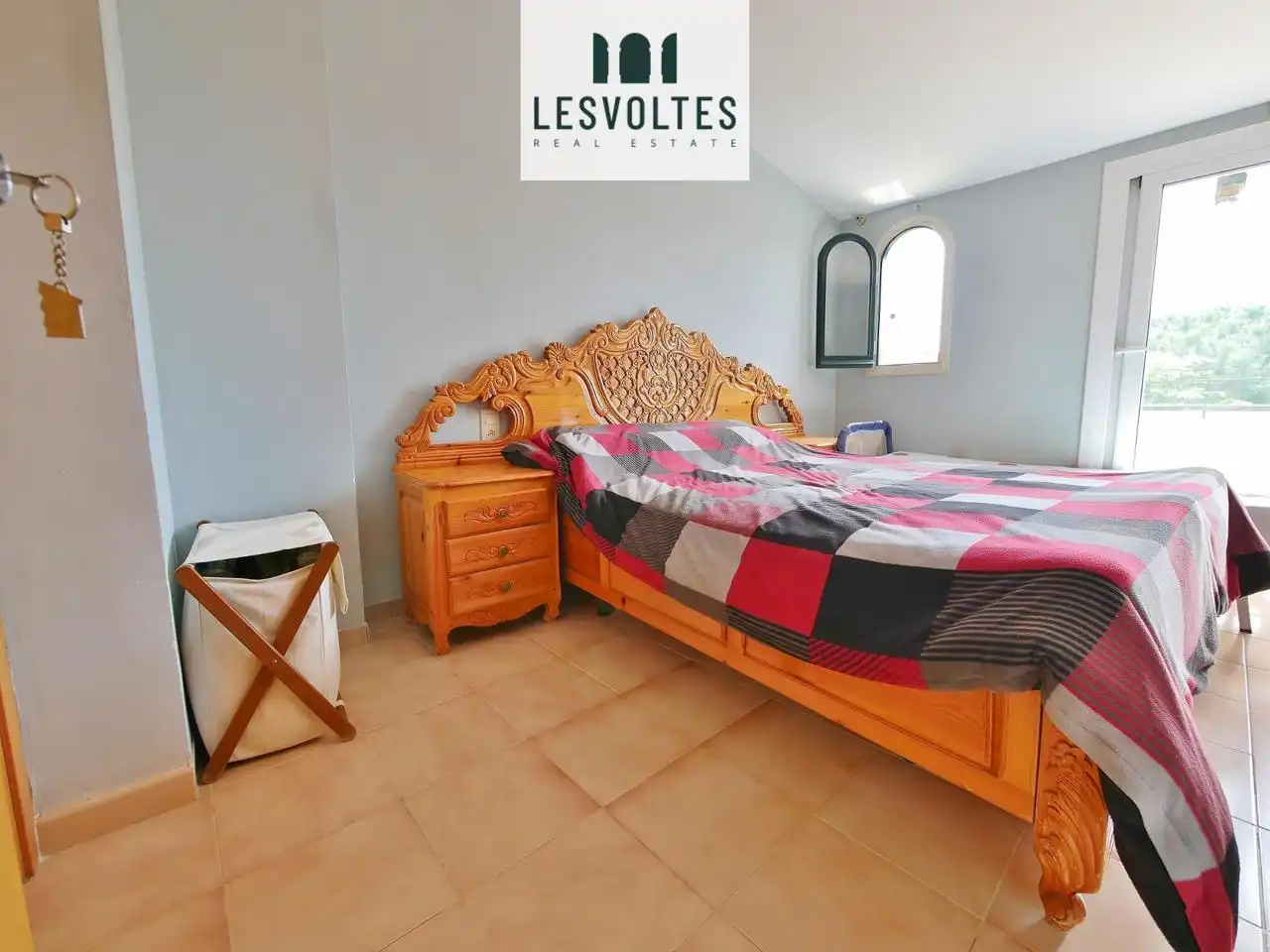 Houses for sale in Carrer de Martí Jordi Frigola, Centre