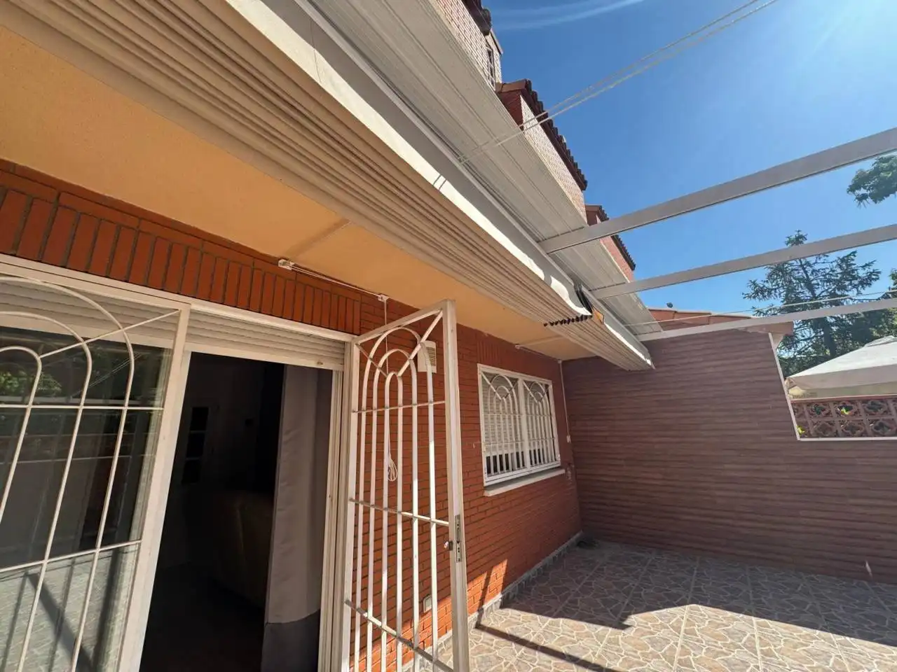 Exterior view of Houses for rent in Alcalá de Henares  with Air Conditioner, Heating and Private garden
