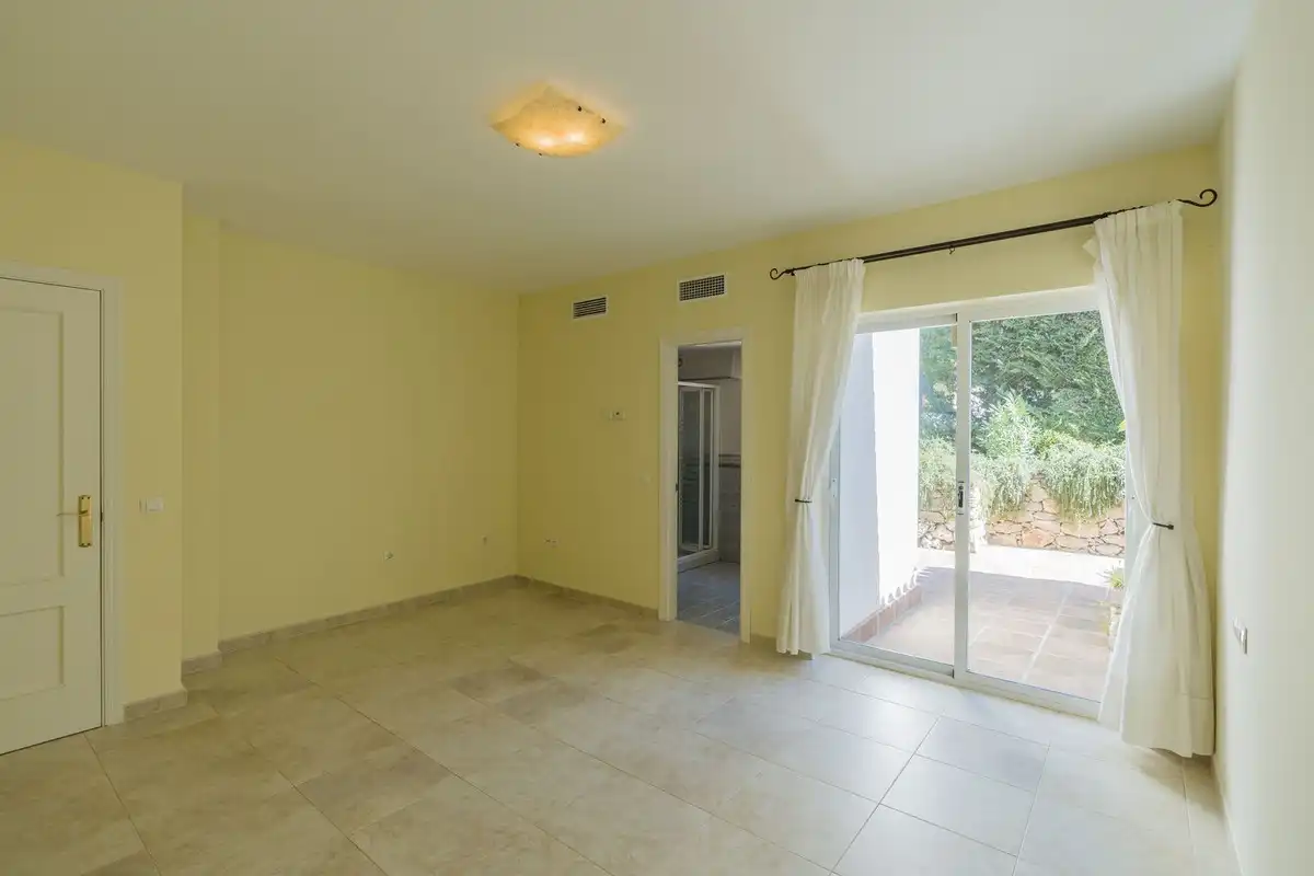 Habitación de Casa o chalet en venta en Mijas con Aire acondicionado, Calefacción y Jardín privado