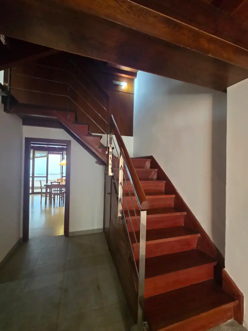 Casa adosada en venta en Viveiro con Calefacción, Parquet y Horno