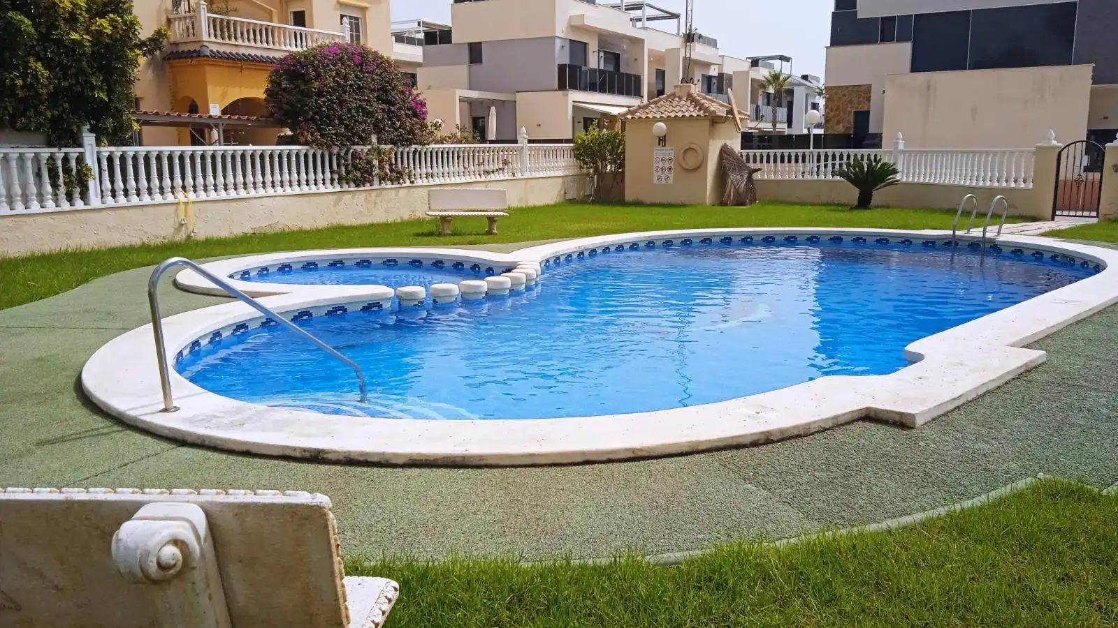 Swimming pool of Houses for sale in Orihuela  with Air Conditioner, Heating and Private garden