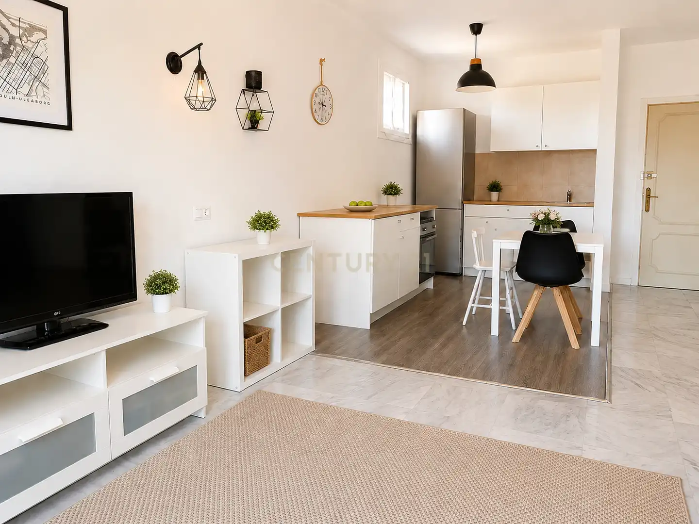 Wohnzimmer von Wohnungen zur Miete in Benalmádena mit Klimaanlage, Privatgarten und Schwimmbad