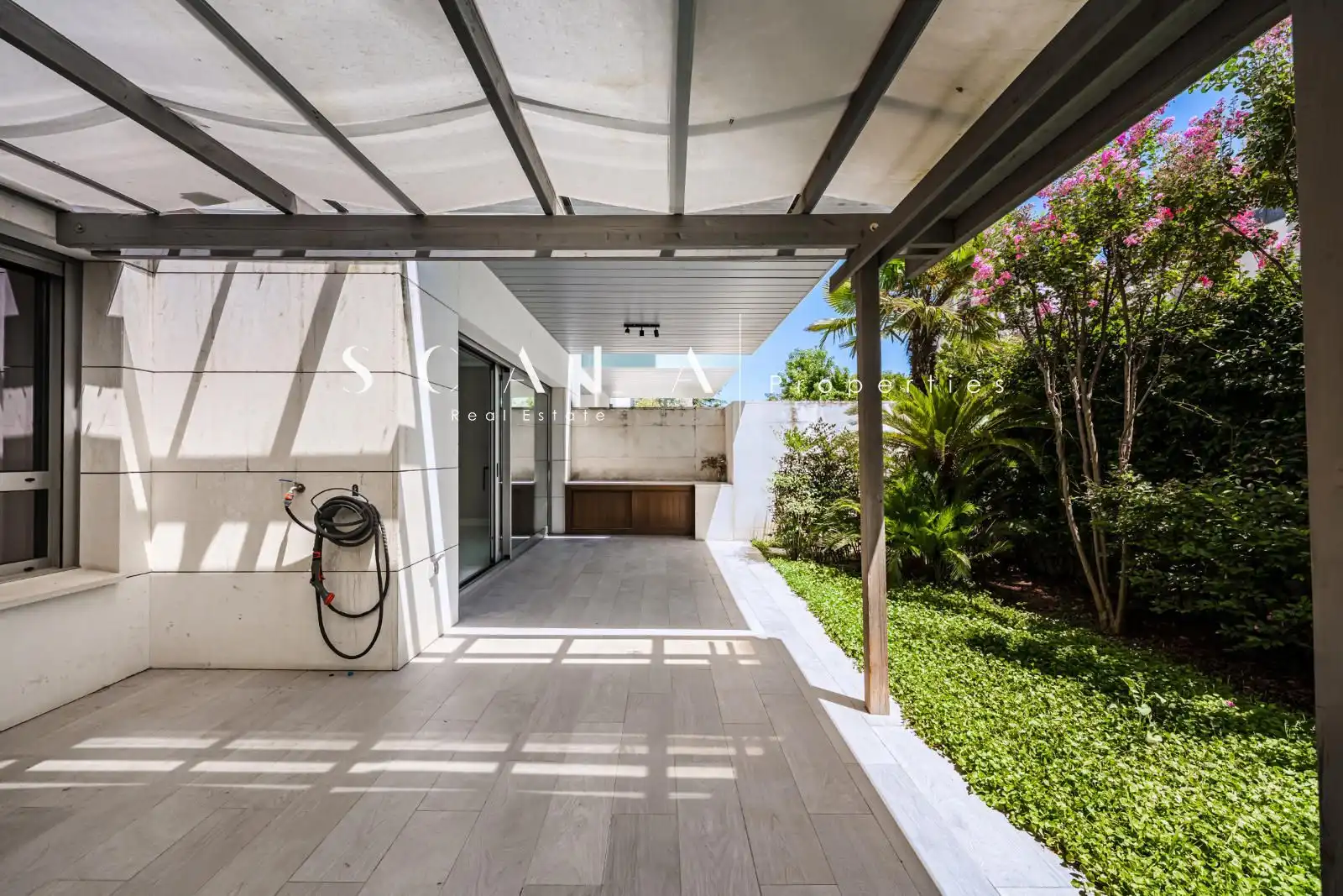 Terrasse von Wohnung zur Miete in Madrid mit Klimaanlage, Heizung und Privatgarten