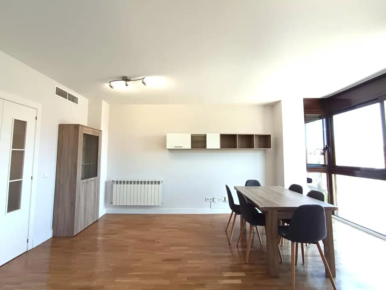 Piso de alquiler en De Diego Hurtado De Mendoza, Sanchinarro