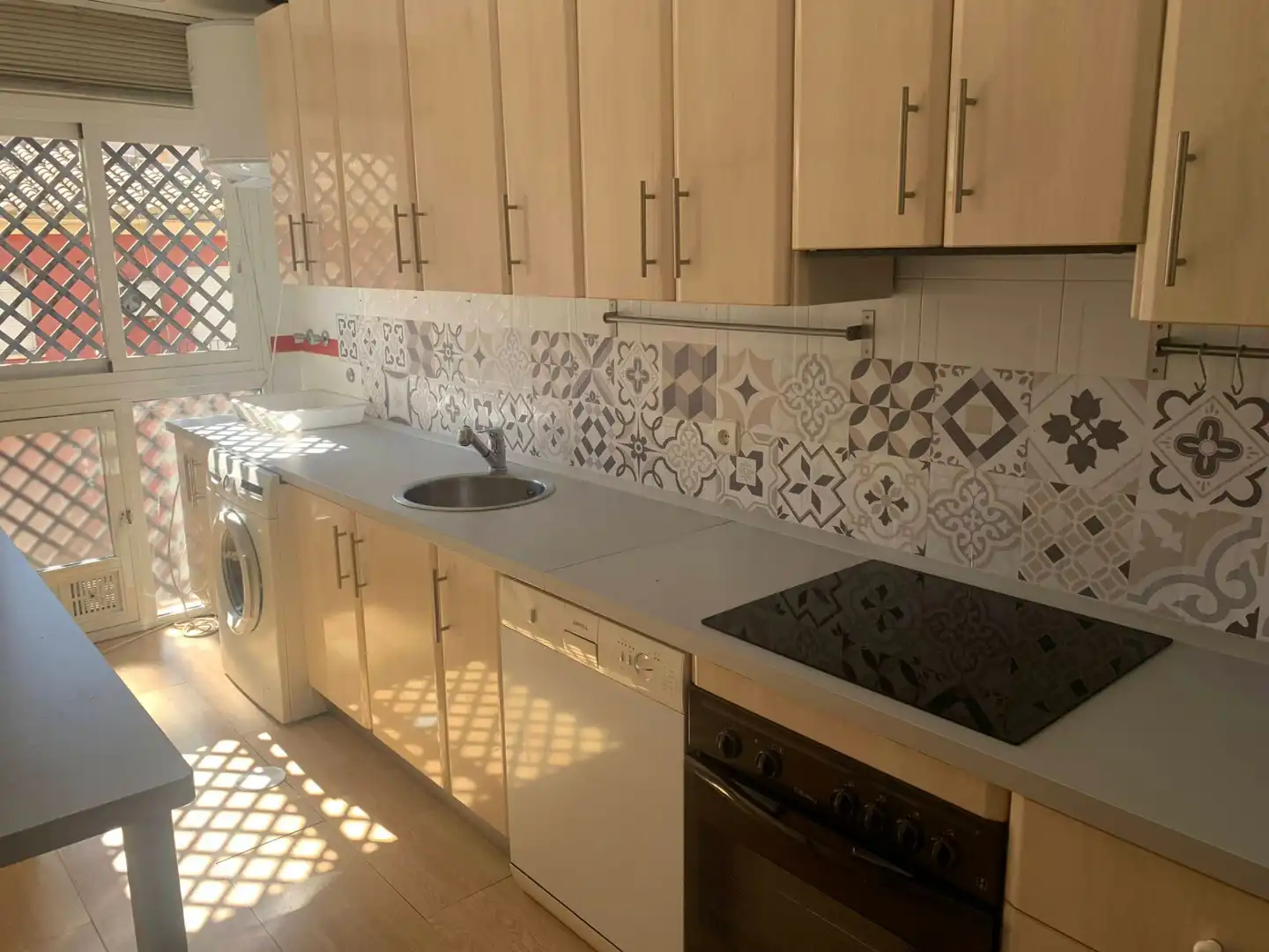 Kitchen of Flat for rent in Maracena  with Air Conditioner, Heating and Parquet flooring