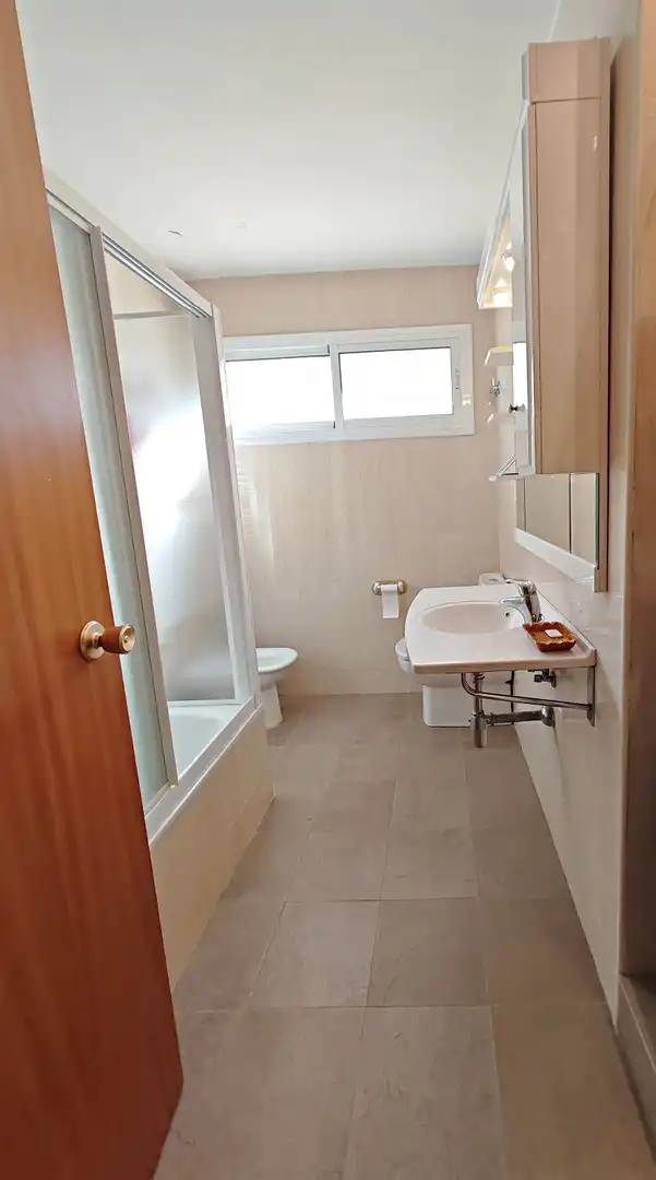 Bathroom of Houses for sale in Creixell  with Air Conditioner, Heating and Terrace