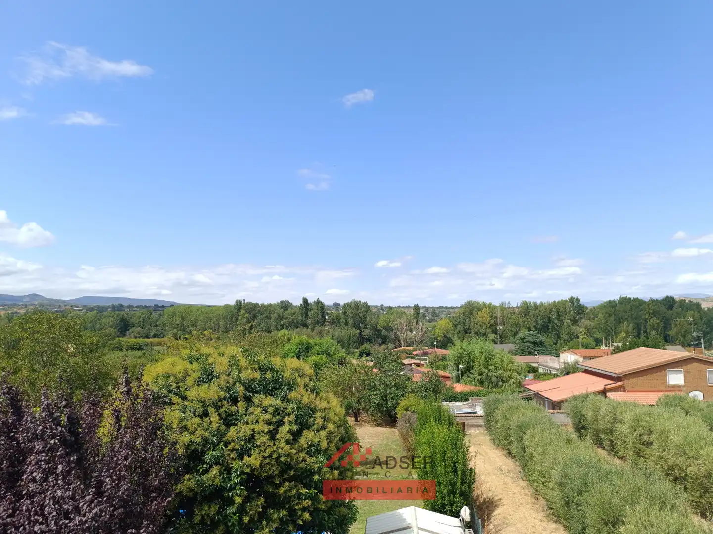 Casa o chalet en venta en Albelda de Iregua con Jardín privado, Terraza y Trastero