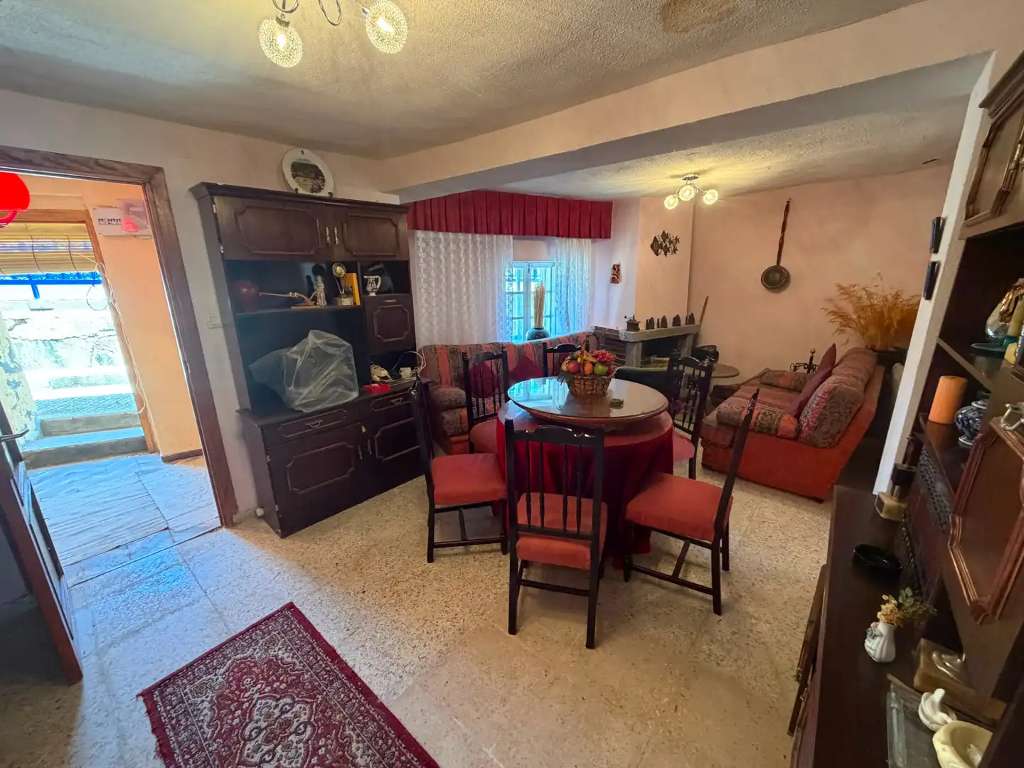 Sala d'estar de Casa adosada en venda en Ávila amb Calefacció