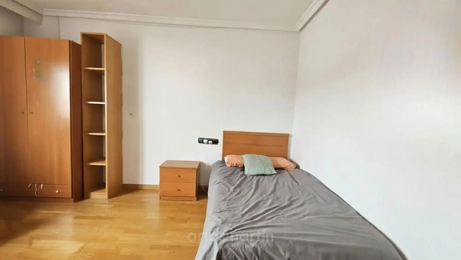 Habitación de Piso de alquiler en Salamanca con Calefacción, Terraza y Amueblado