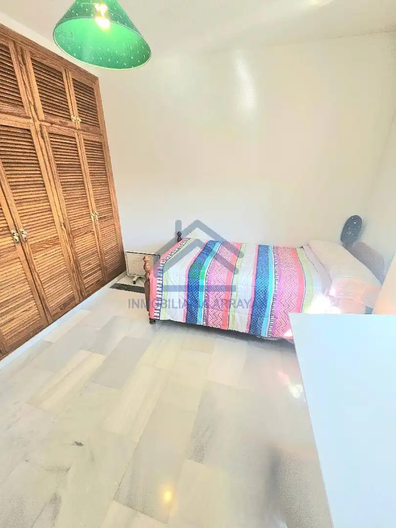 Habitación de Casa o chalet en venta en Ogíjares con Aire acondicionado, Calefacción y Jardín privado