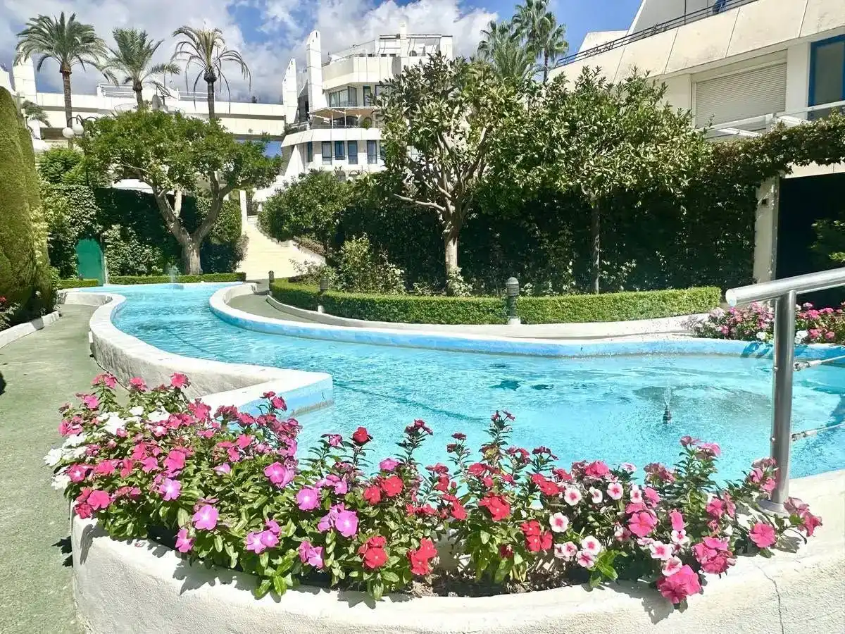 Piscina de Piso de alquiler en Marbella Centro