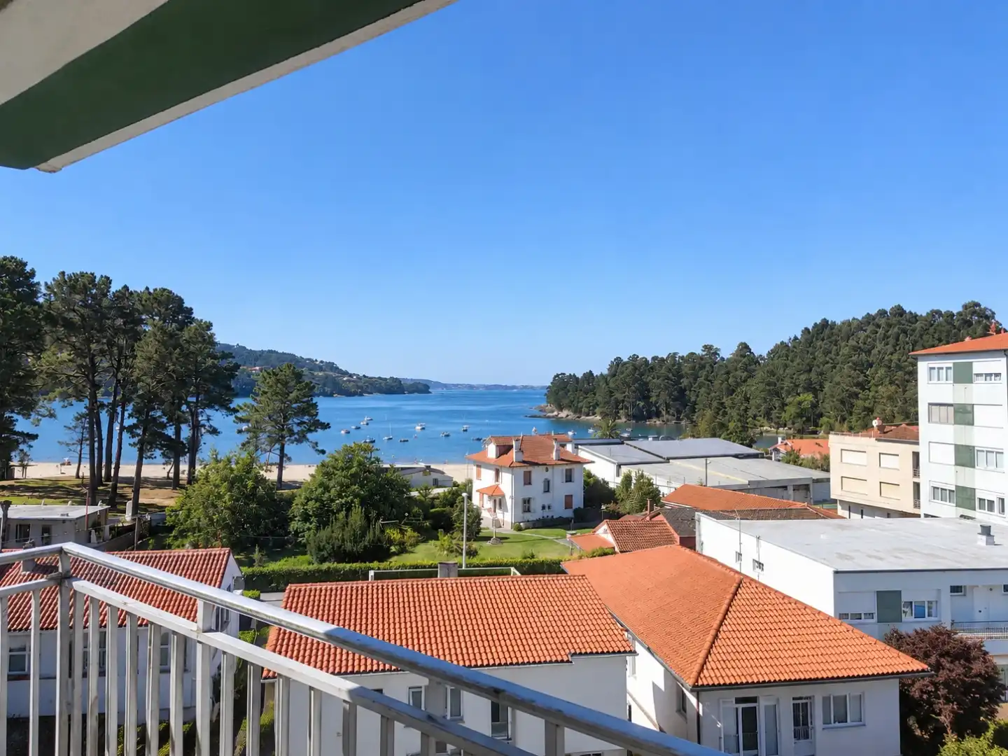 Flat for sale in Cabanas, A Coruña