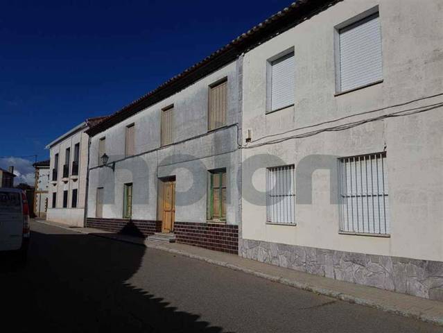 Casa adosada en Venta en Moral de la Reina