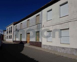 Exterior view of Single-family semi-detached for sale in Moral de la Reina