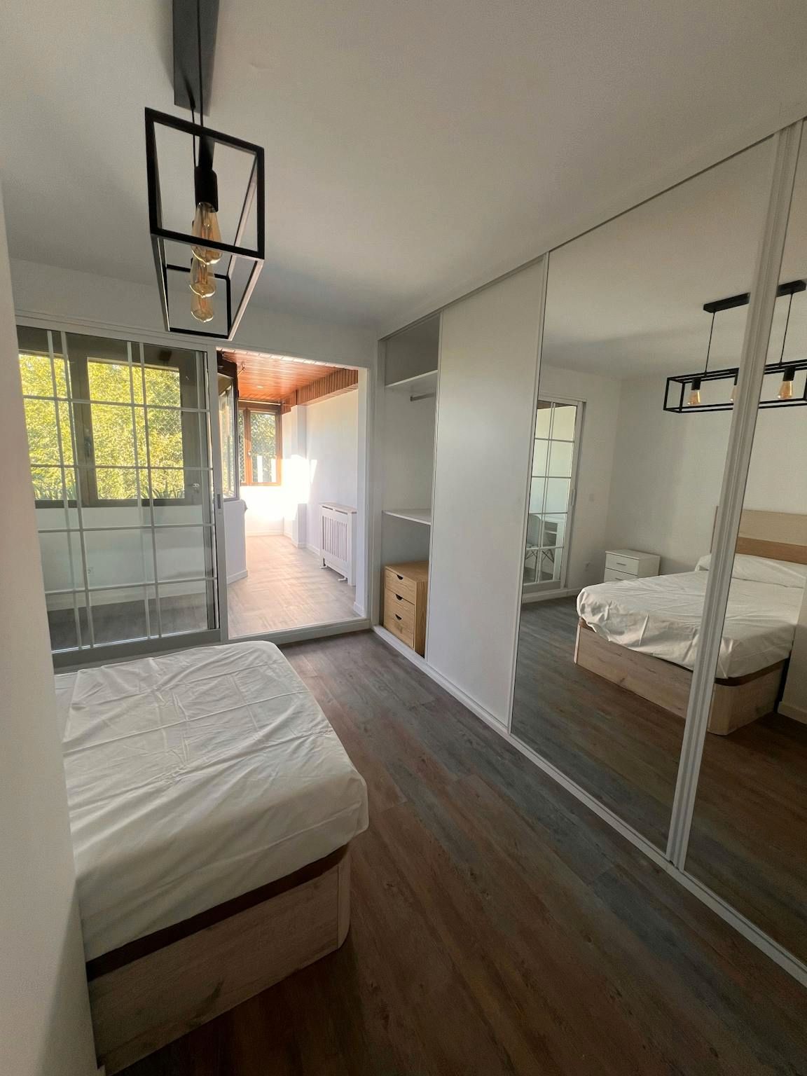 Bedroom of Flat to share in  Madrid Capital  with Heating, Washing machine and Balcony