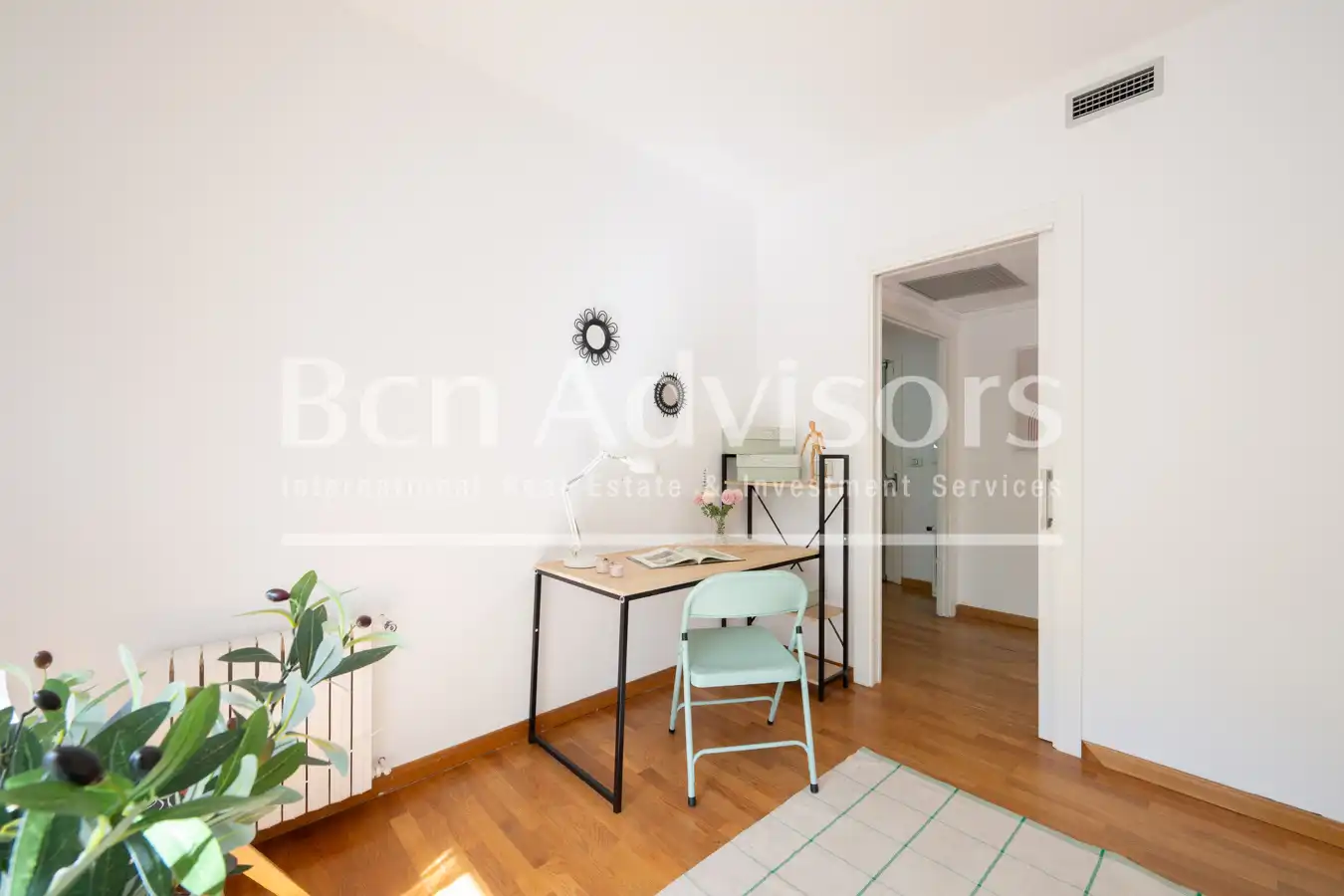 Wohnung zum Verkauf in Barcelona mit Klimaanlage, Heizung und Parkett