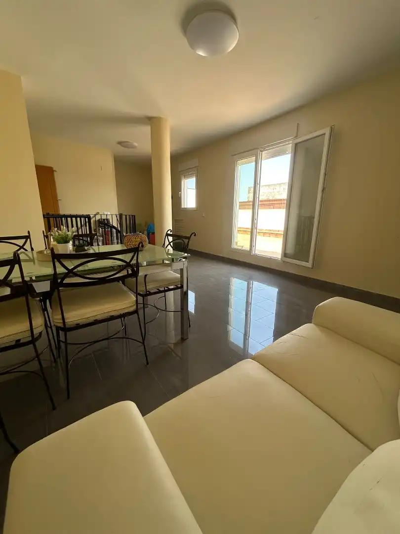 Wohnzimmer von Maisonette zum Verkauf in La Pobla de Vallbona mit Klimaanlage, Heizung und Terrasse