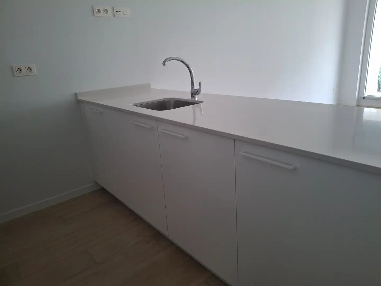 Cocina de Planta baja en venta en Chipiona con Aire acondicionado, Calefacción y Jardín privado