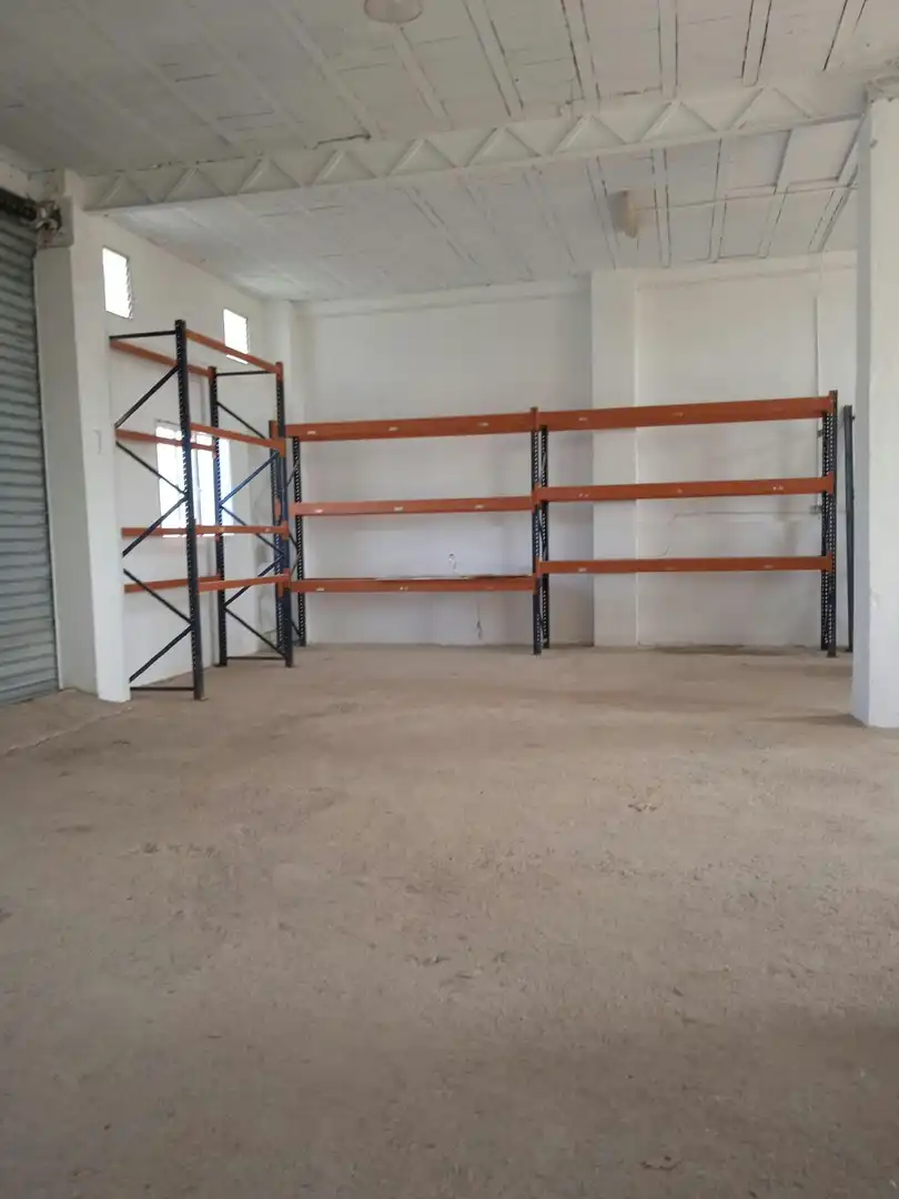 Industrial building to rent in Aldaia