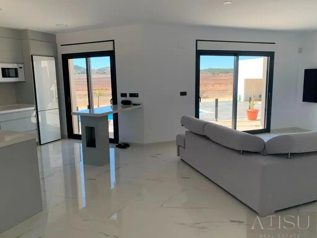 Chalet con piscina en venta en El Pinós / Pinoso, imagen 2