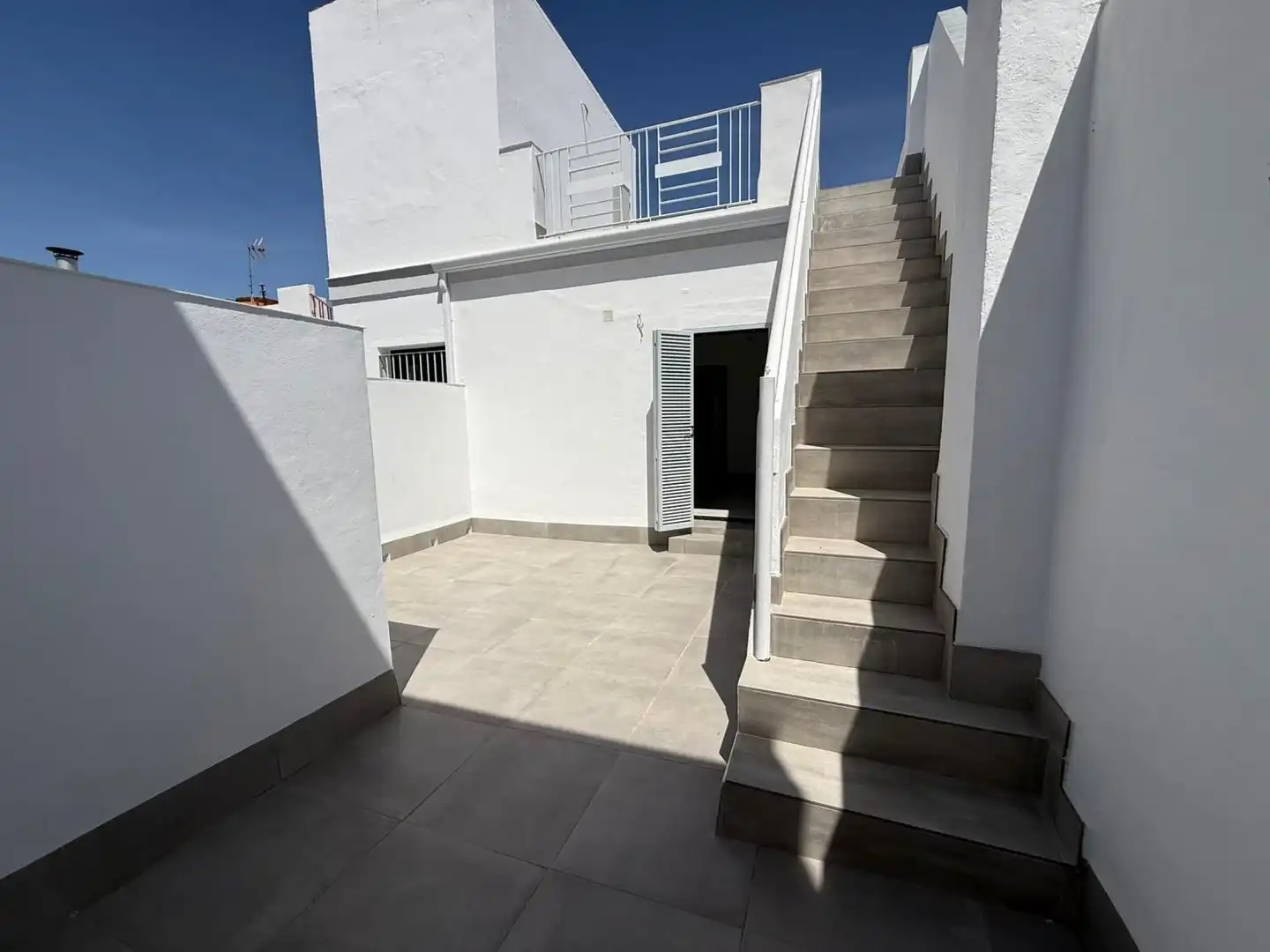 Terrasse von Gebäude zum Verkauf in Utrera