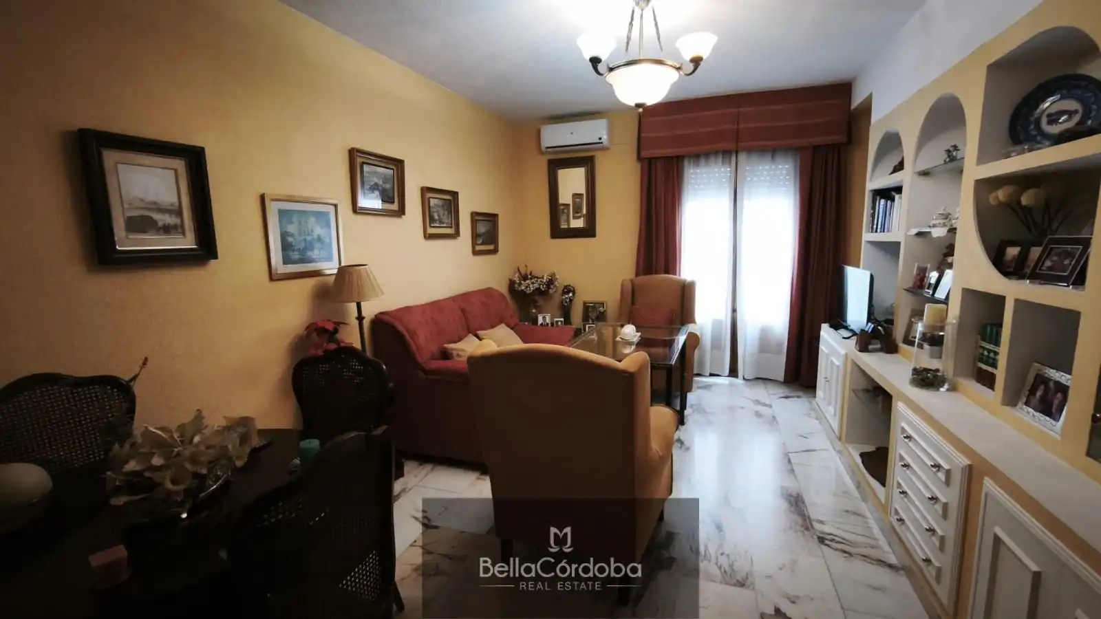 Sala d'estar de Pis en venda en Córdoba amb Aire condicionat, Calefacció i Terrassa