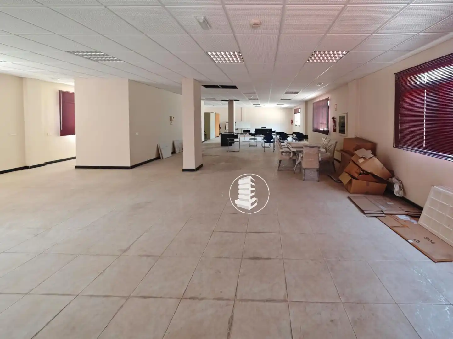 Oficina en venta en El Rosario con Aire acondicionado
