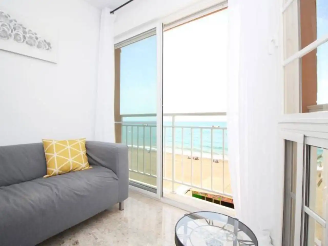 Flat with lift to rent in Avenida Mediterráneo, imagen 4
