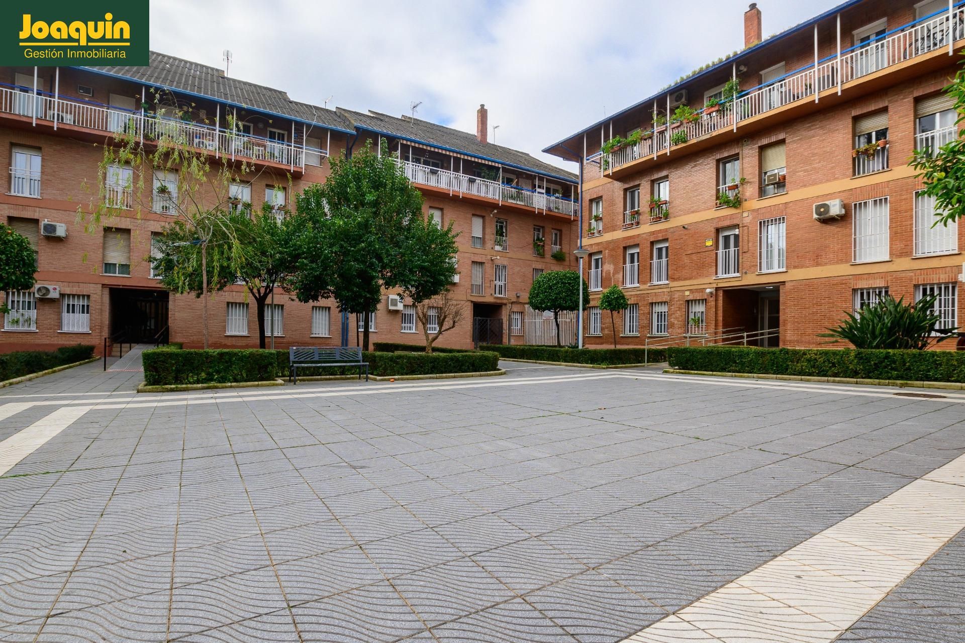 Exterior view of Flat for sale in  Córdoba Capital  with Storage room