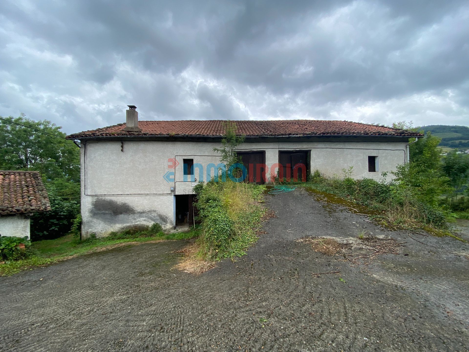 Vista exterior de Casa o xalet en venda en Altzaga amb Jardí privat