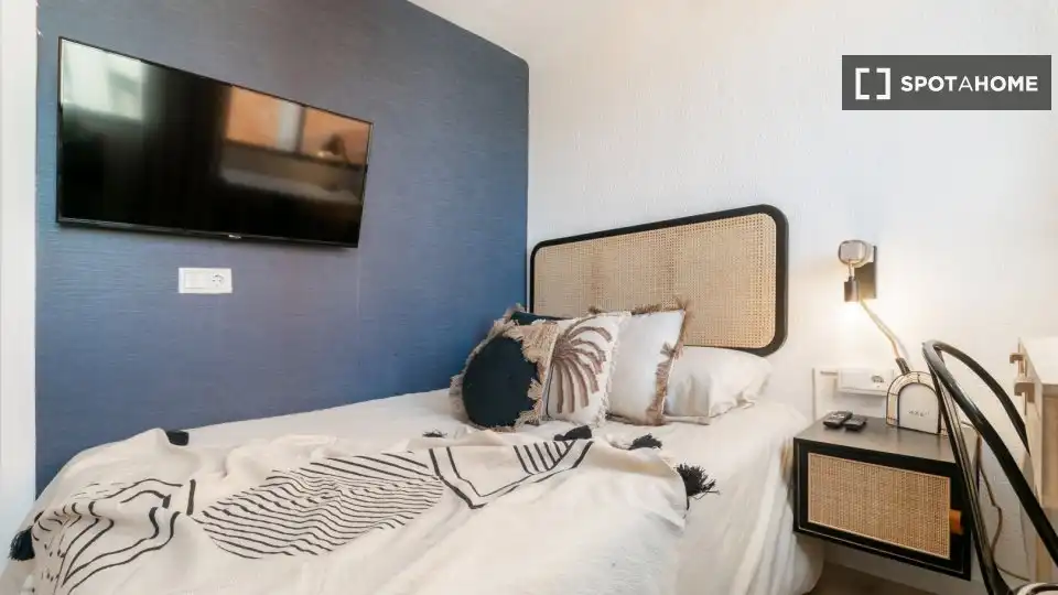 Room in El Carmel
