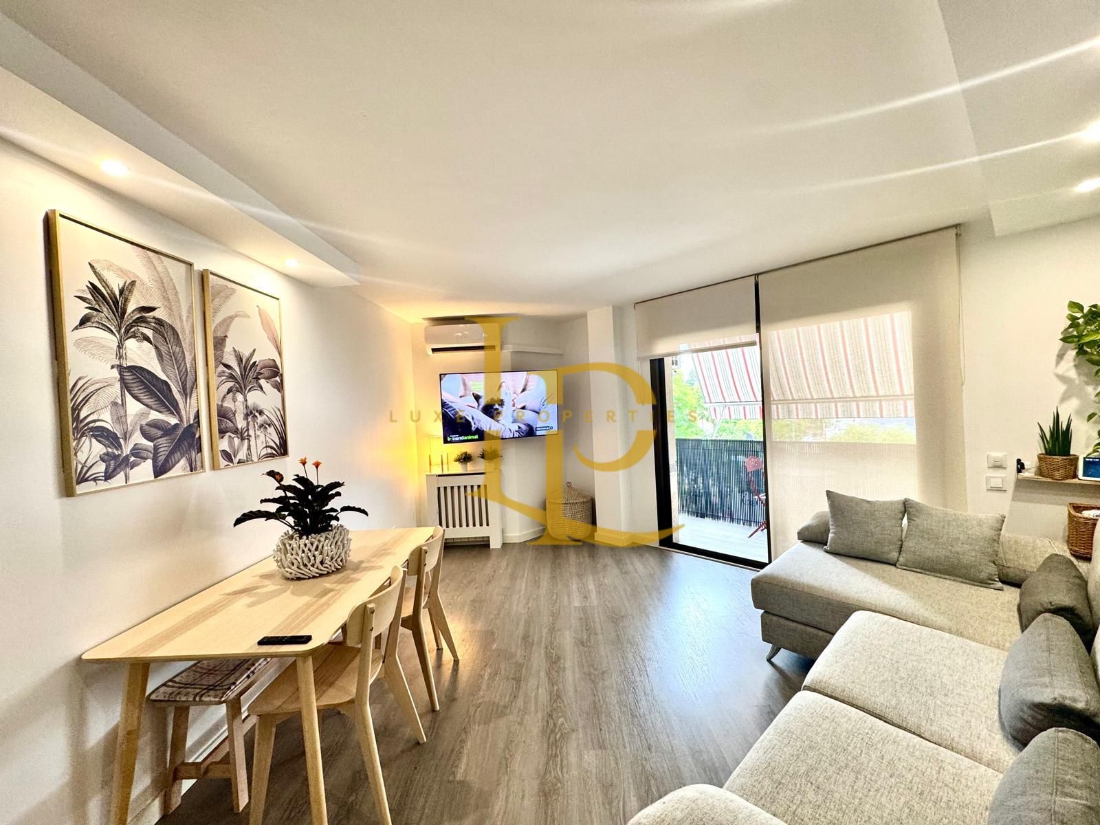 Living room of Flat for sale in Rubí  with Heating, Terrace and Balcony