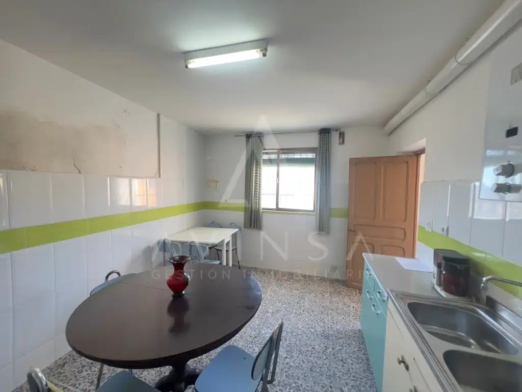 Houses for sale in N/A, Alhóndiga
