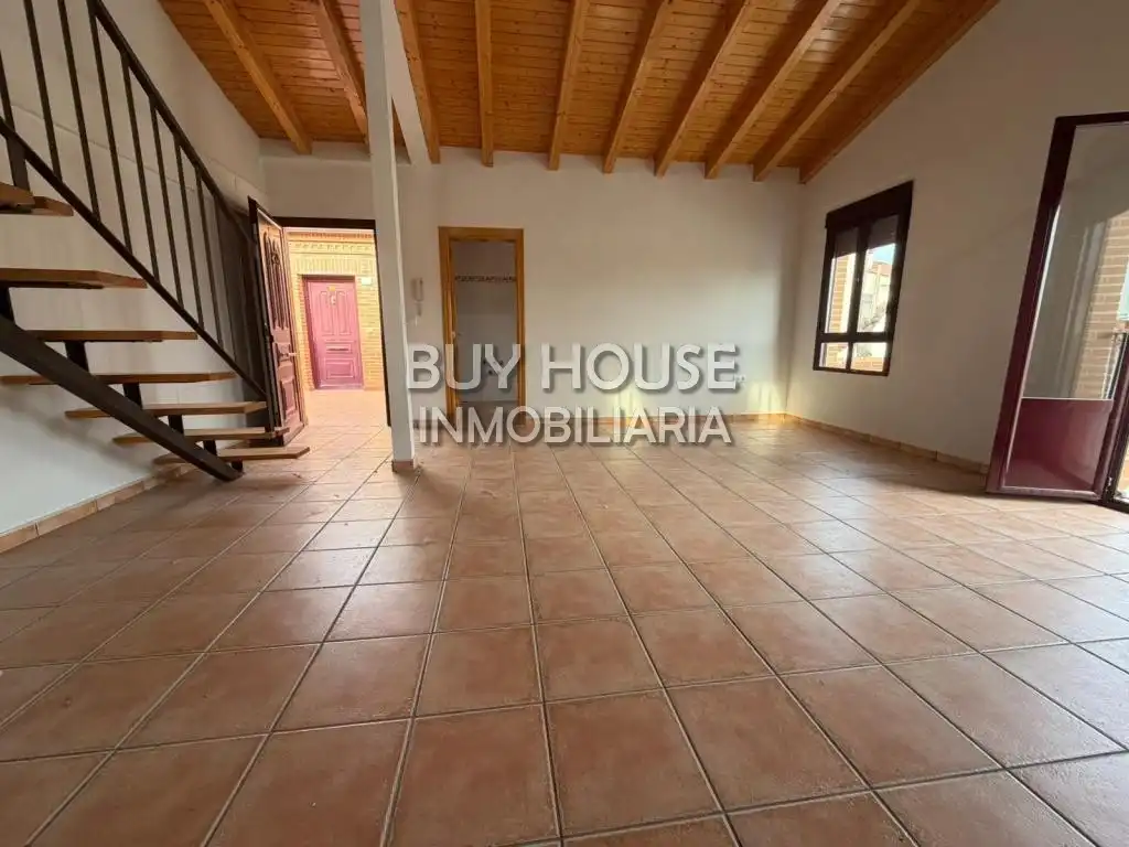 Dúplex en venta en Calle Arrabal, Villaluenga de la Sagra