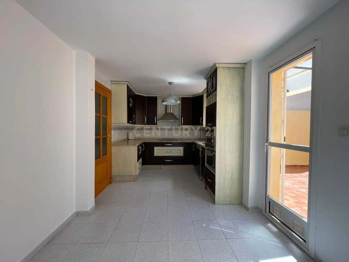 Kitchen of Houses for rent in Armilla  with Air Conditioner and Washing machine