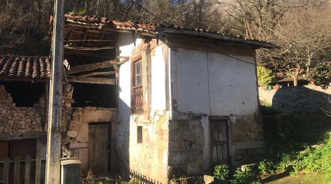 Foto 3 de Casa o chalet en venta en Santianes de Tornín, Parres, Asturias